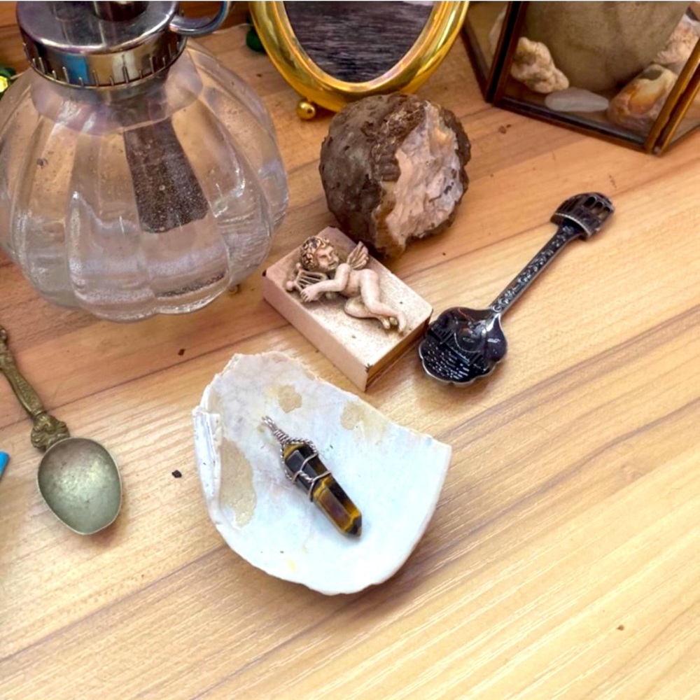 Genuine Tigereye pendant for necklace